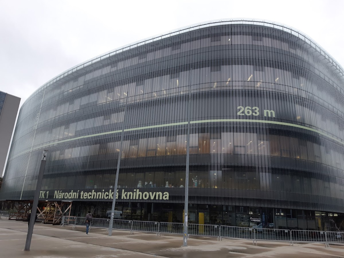 College of Information Technology and Management photo 3