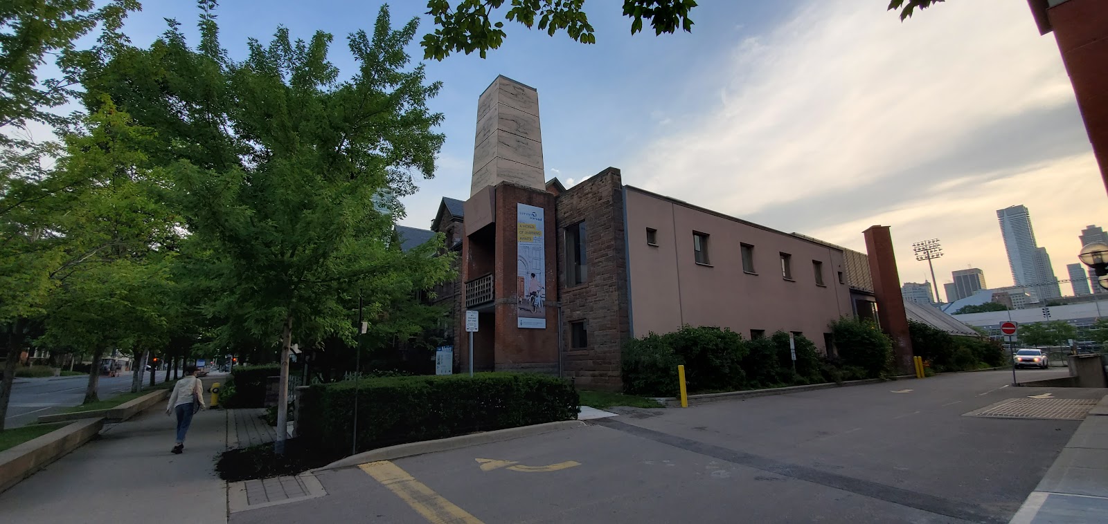 Woodsworth College