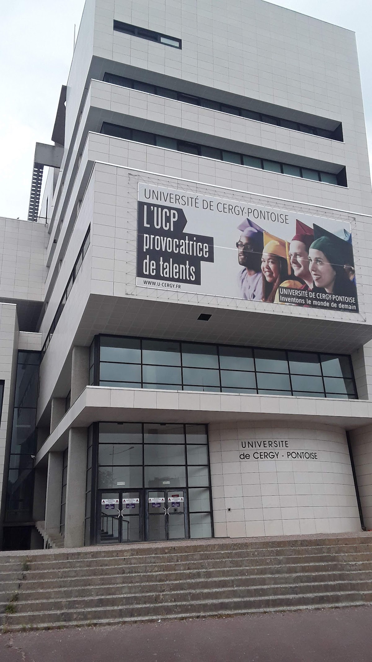 Université de Cergy-Pontoise photo 9