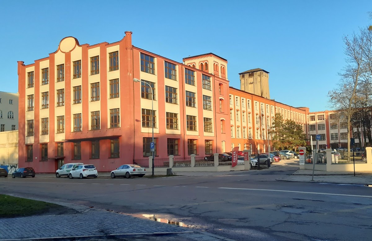 University of Humanities and Economics in Łódź photo 3