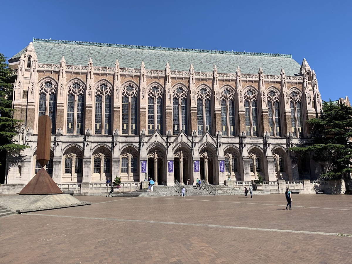 University of 2895 photo 4