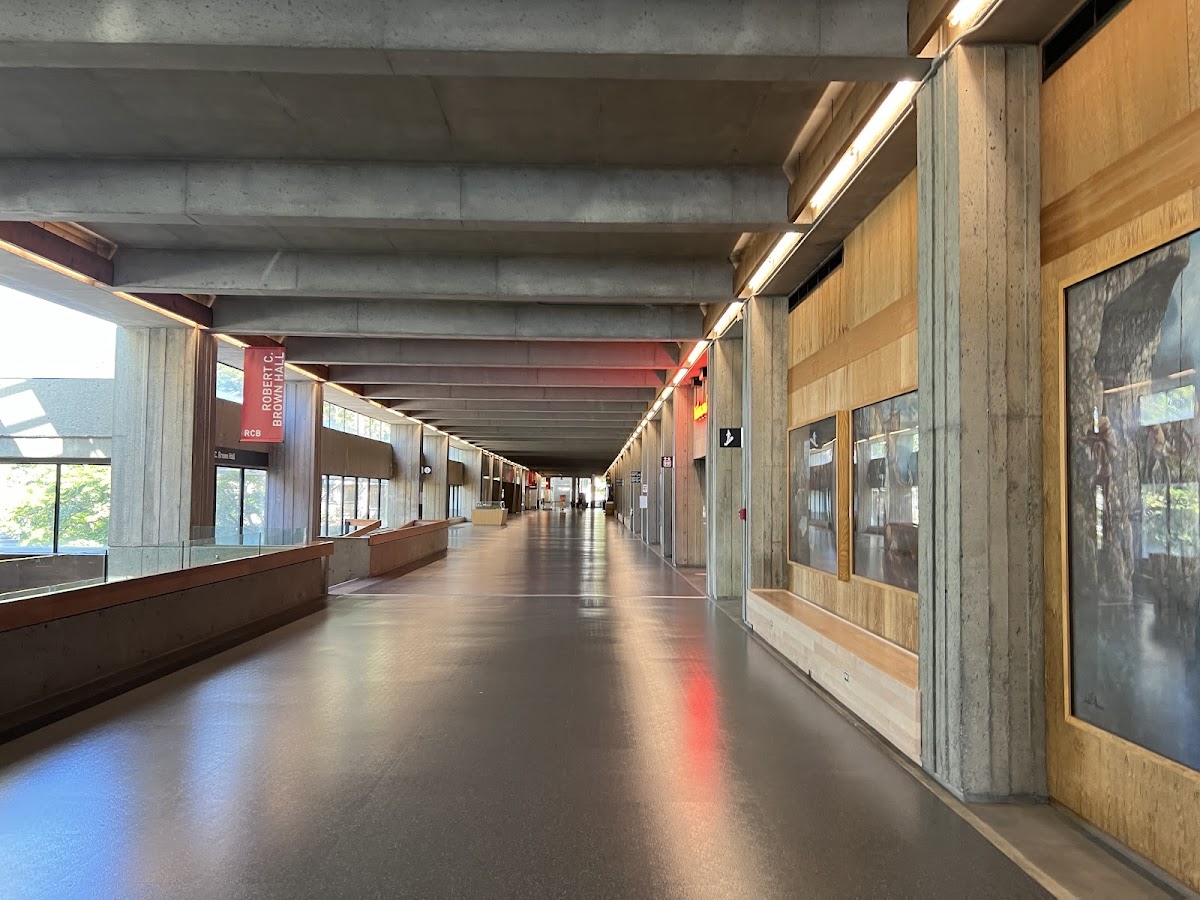 Simon Fraser University photo 7