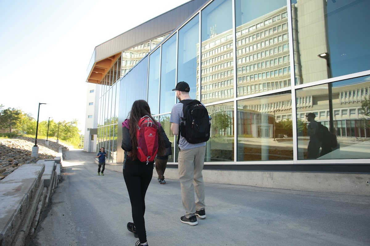 Laurentian University photo 8