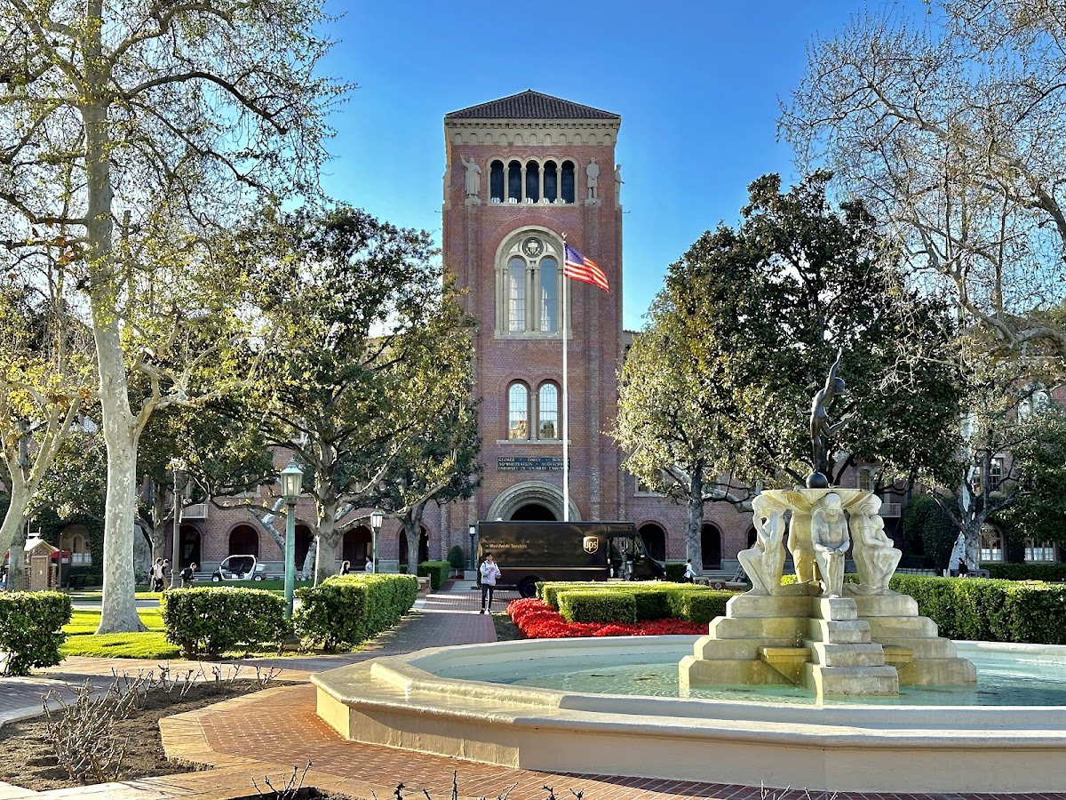 University_1466 photo 1