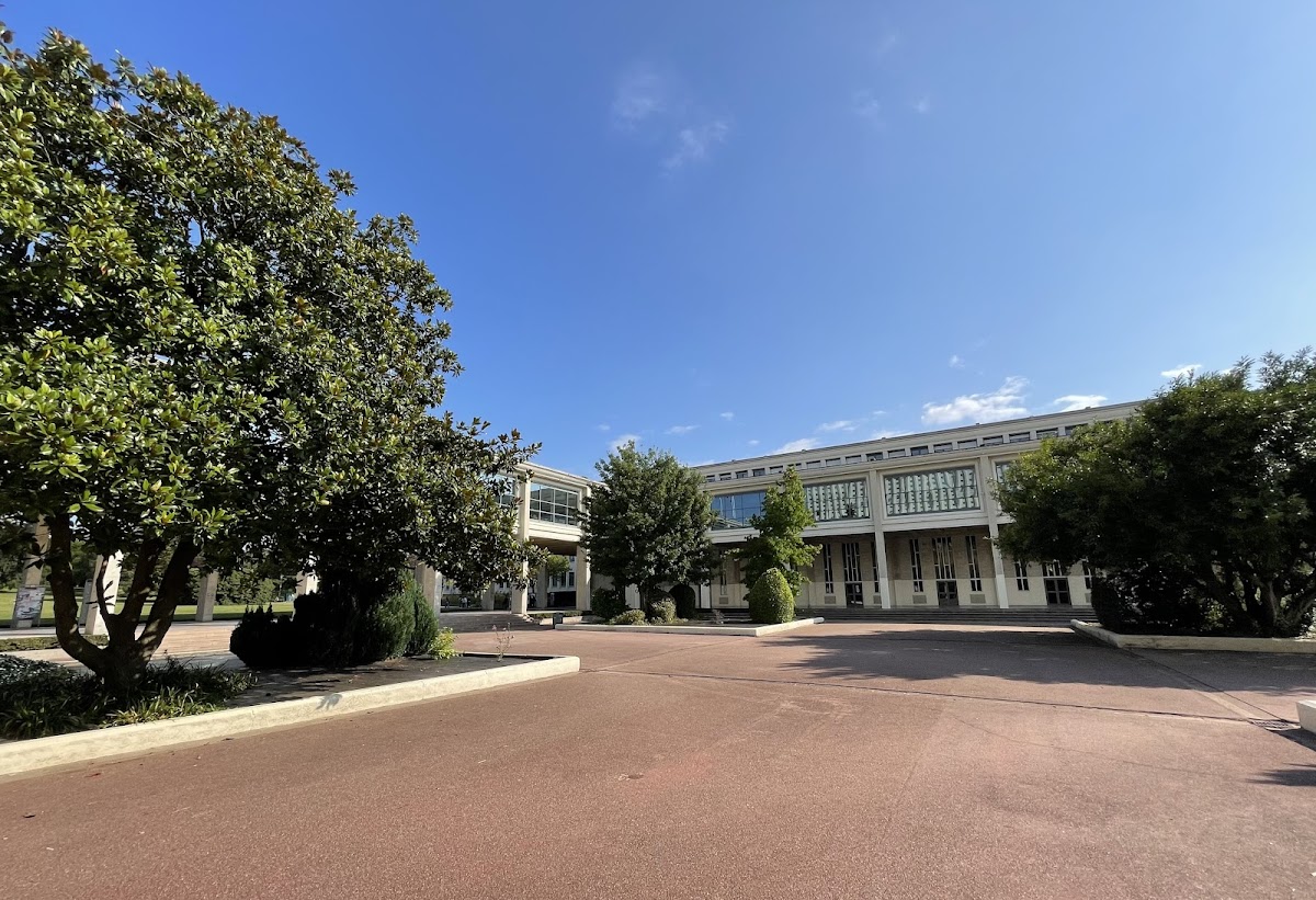 University of Caen Normandy photo 4