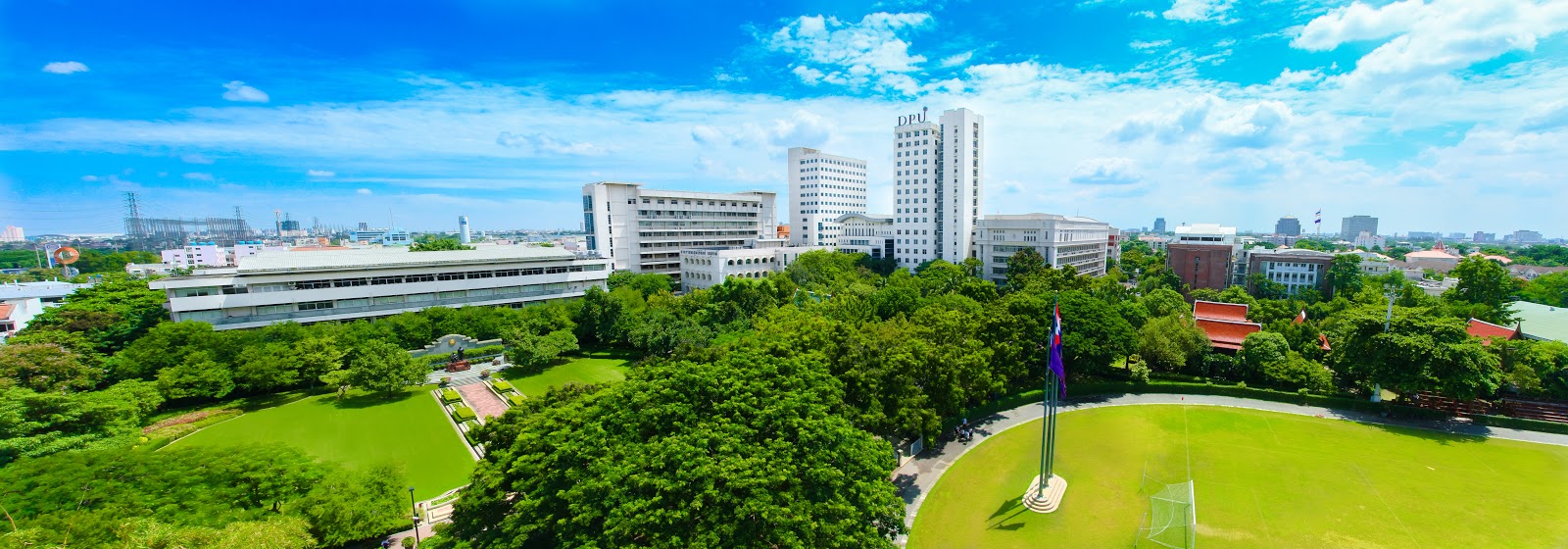 Dhurakij Pundit University campus