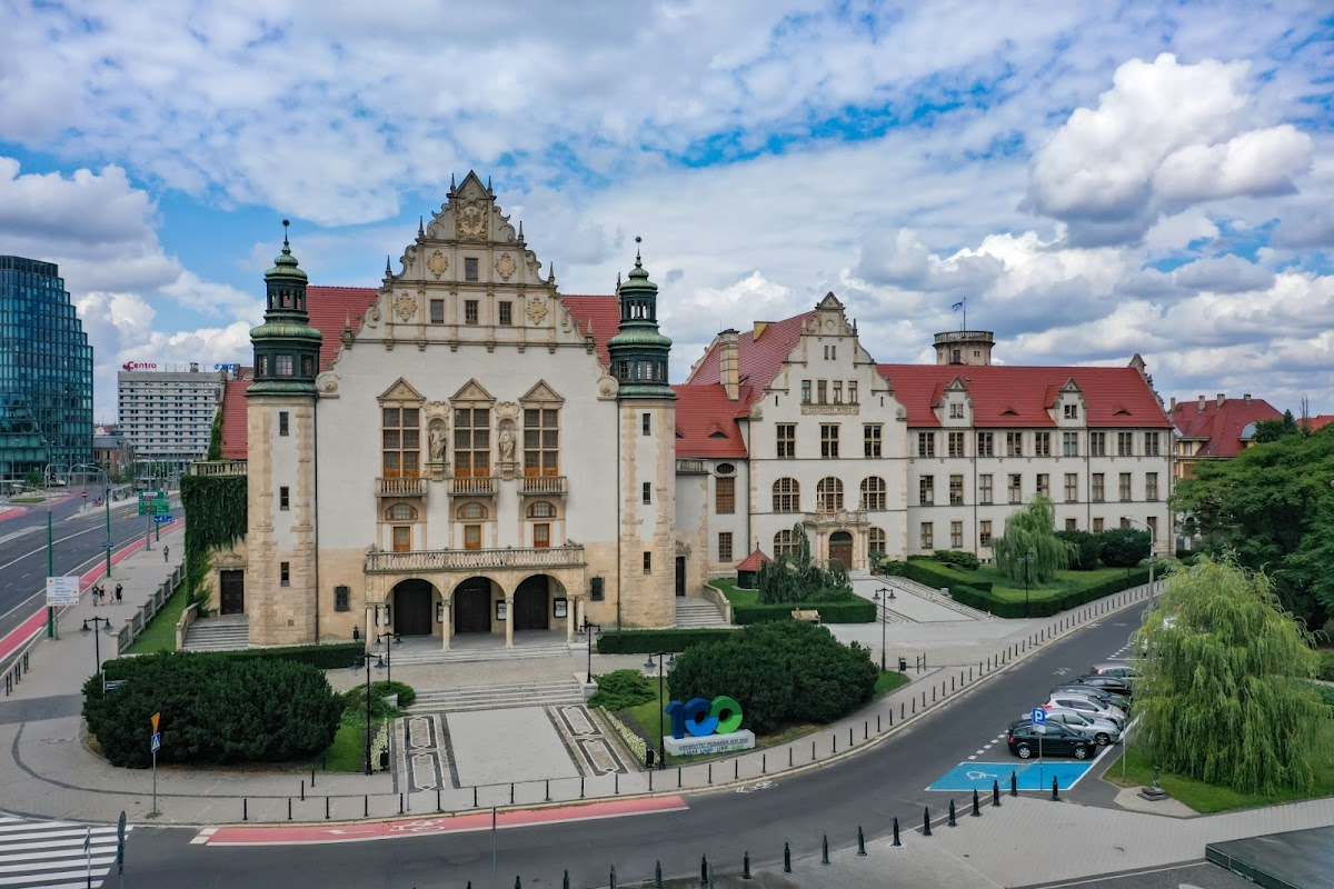 Adam Mickiewicz University, Poznań photo 3