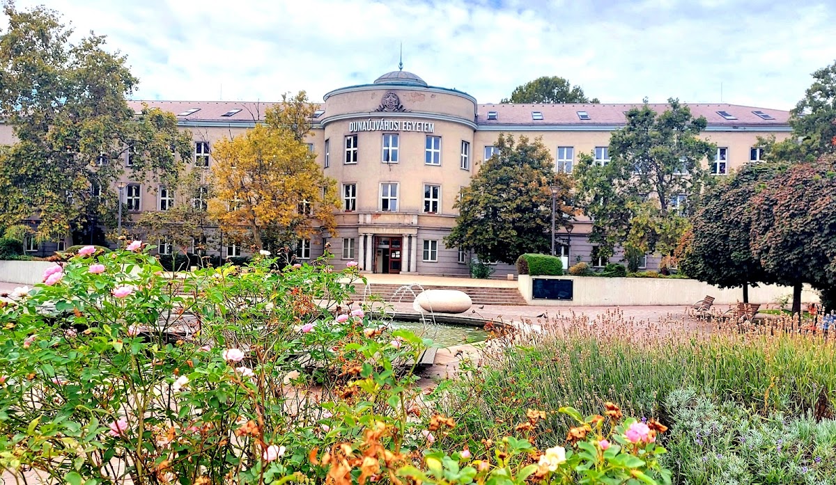 University of Dunaújváros photo 2