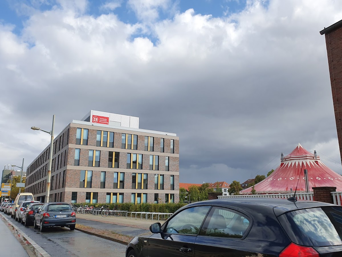 Hochschule Braunschweig photo 7