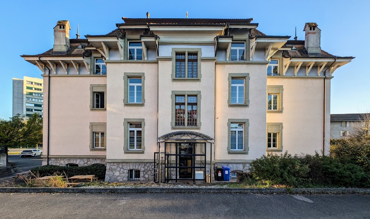Business School Lausanne photo 1