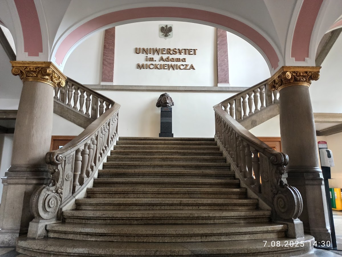 Adam Mickiewicz University photo 8