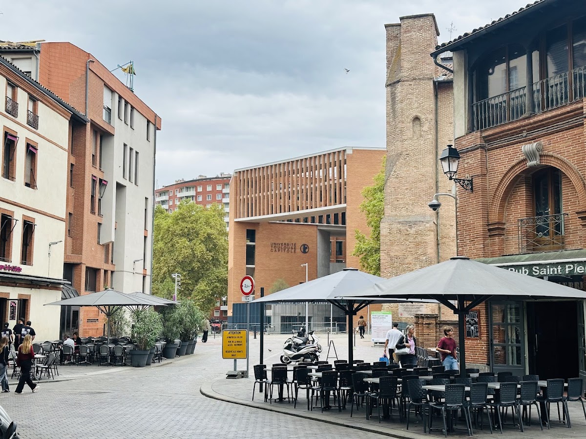 University of Toulouse I Capitole photo 9