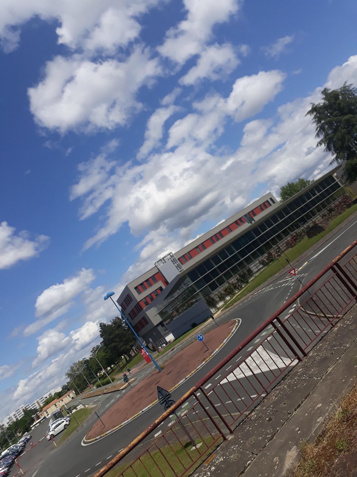 Université de Poitiers photo 7