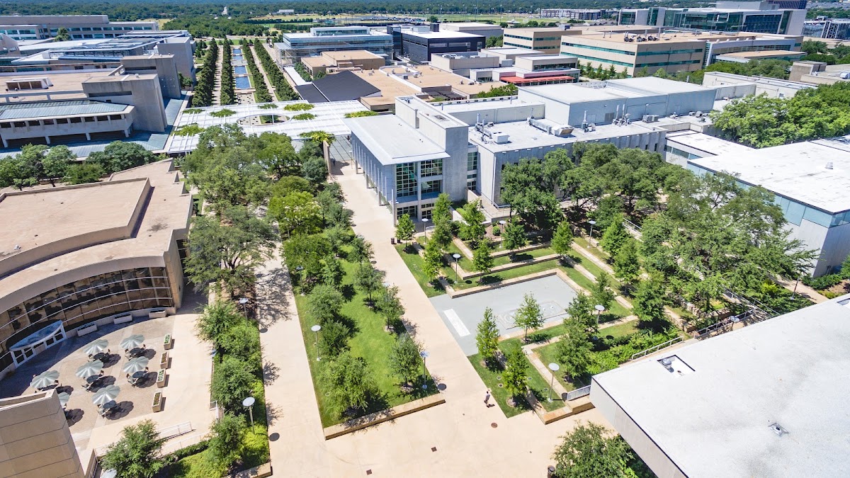 University of Texas Dallas photo 1