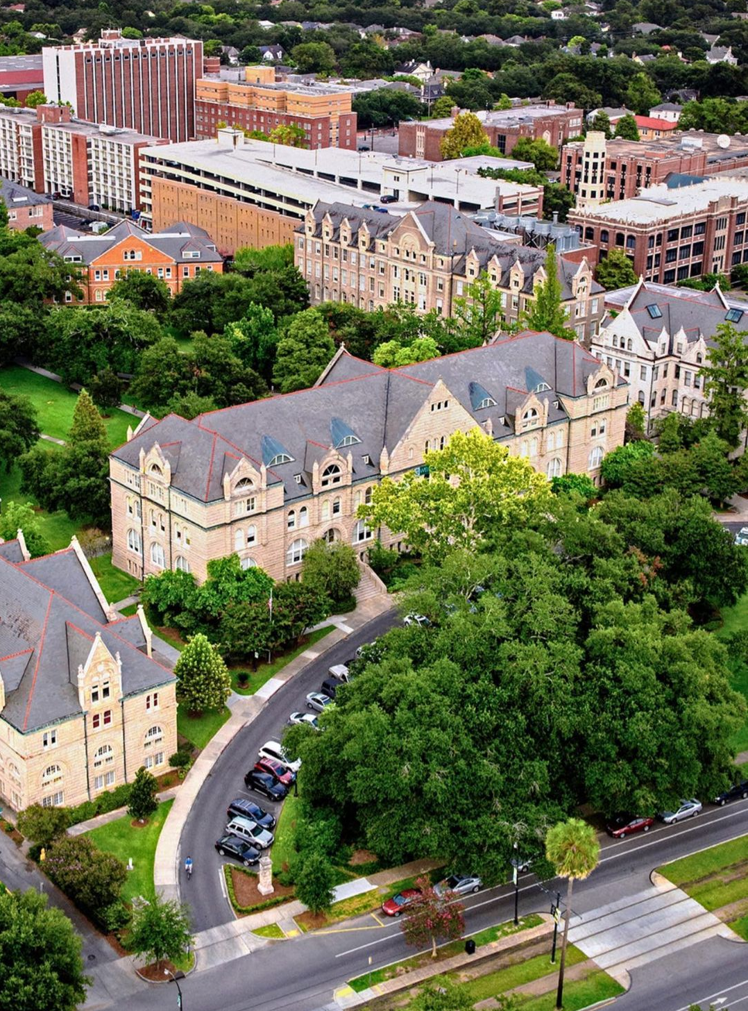 Tulane University photo 9