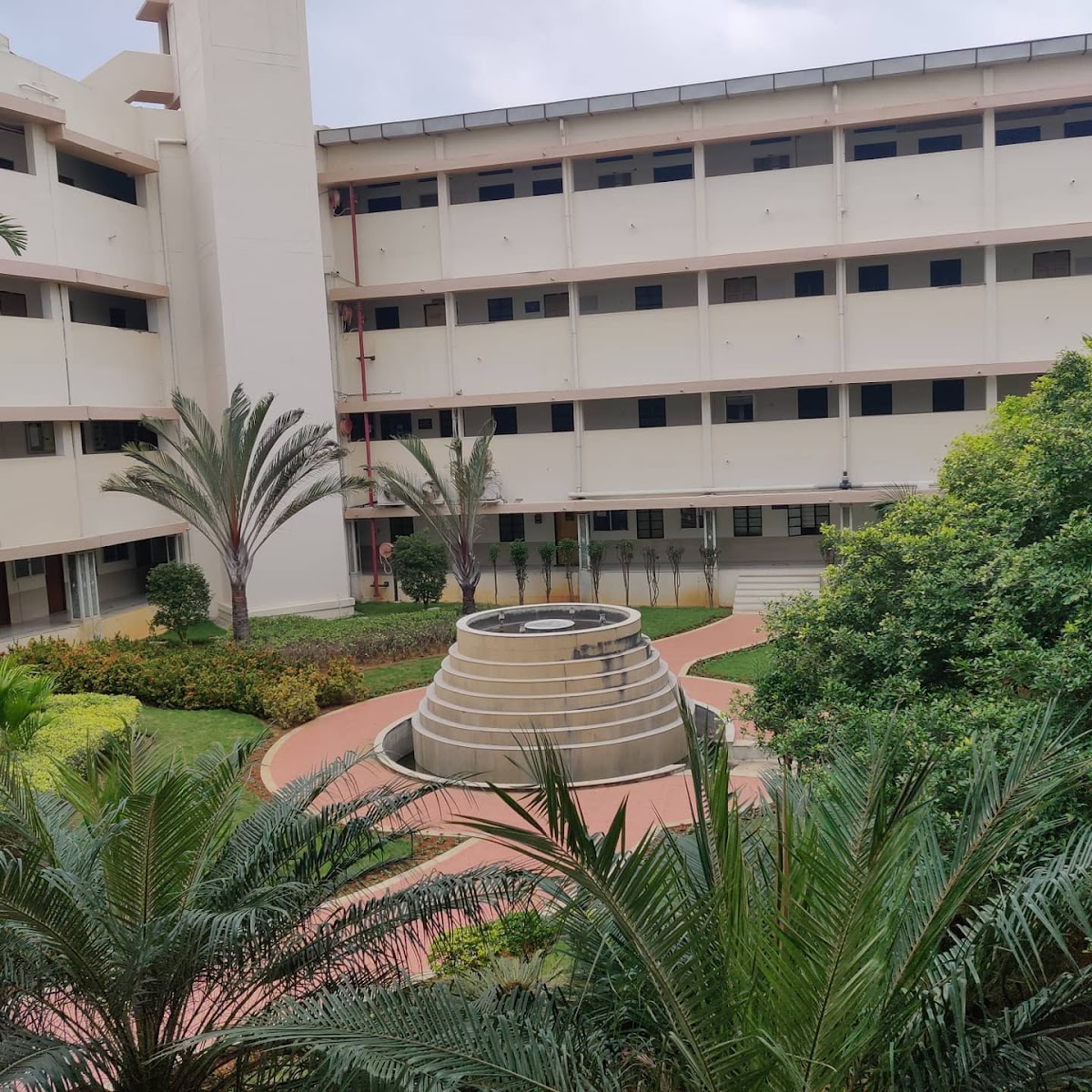 Vellore Institute of Technology photo 8