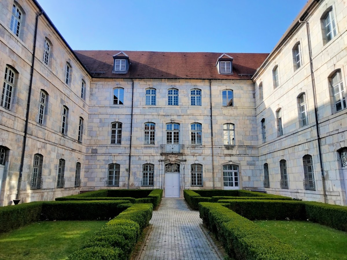 Université de Franche-Comté photo 2