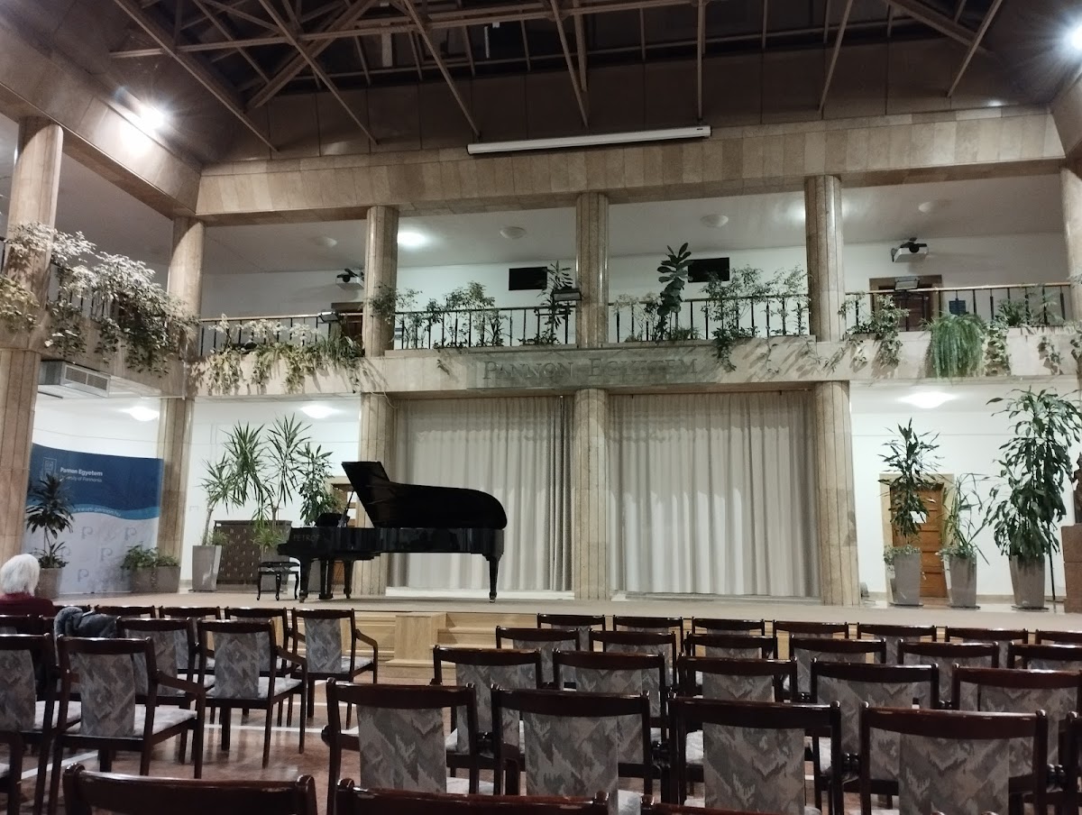 Pannon University photo 7