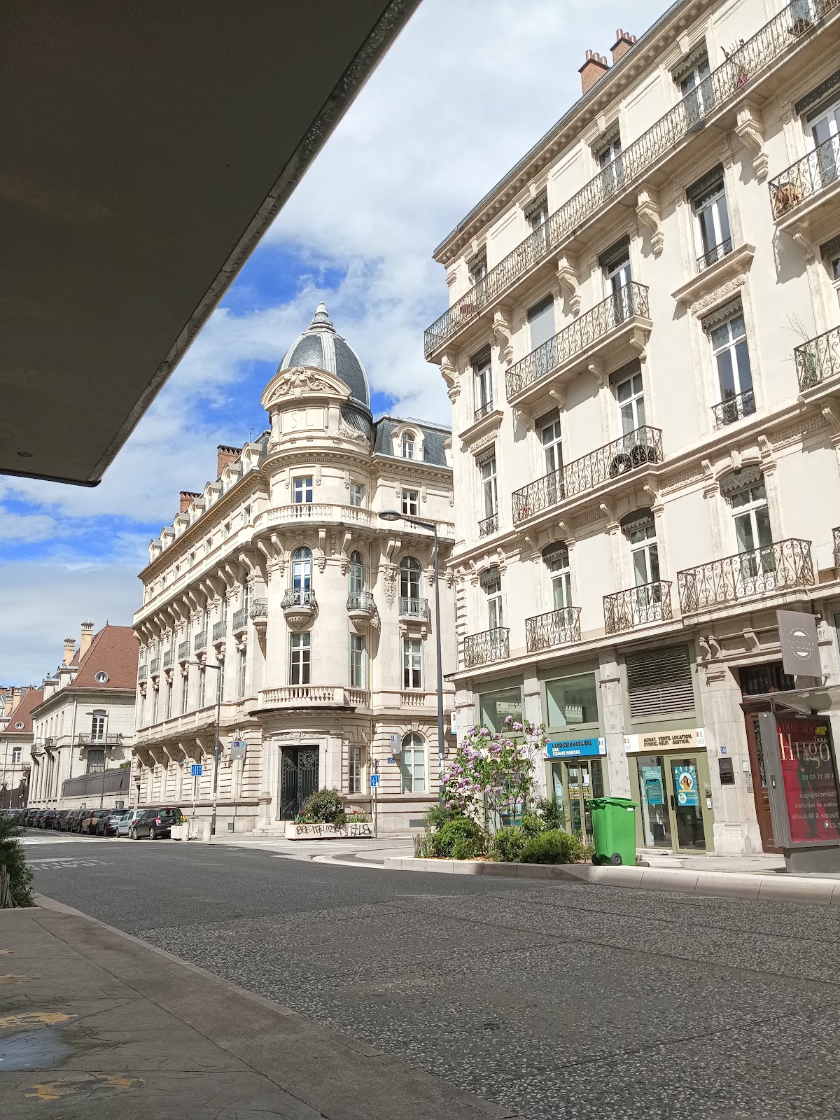 University of Grenoble Alpes photo 9