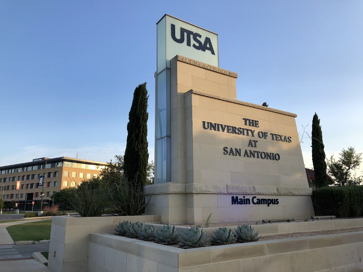 University of Texas San Antonio photo 2