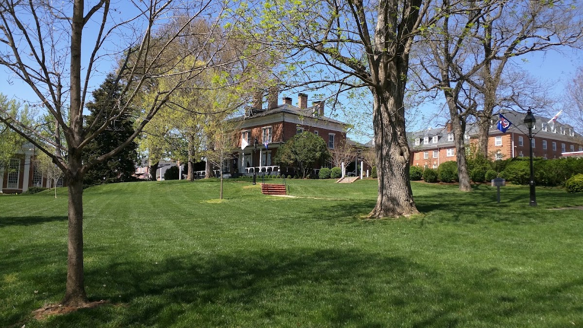 Washington and Lee University photo 2