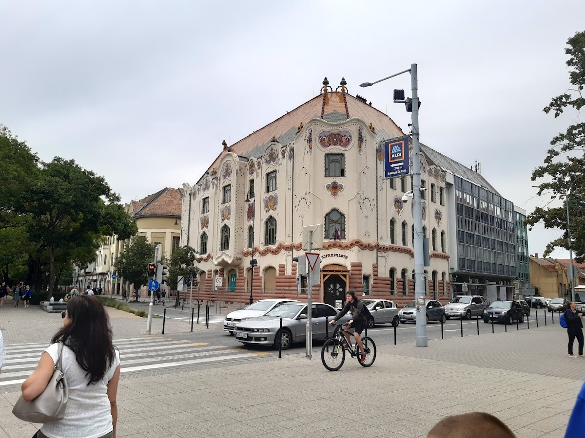 John von Neumann University photo 2