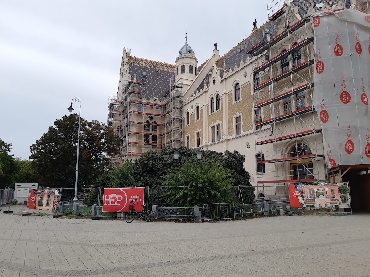 John von Neumann University photo 8