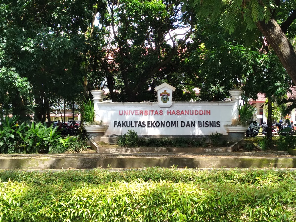 Hasanuddin University photo 5