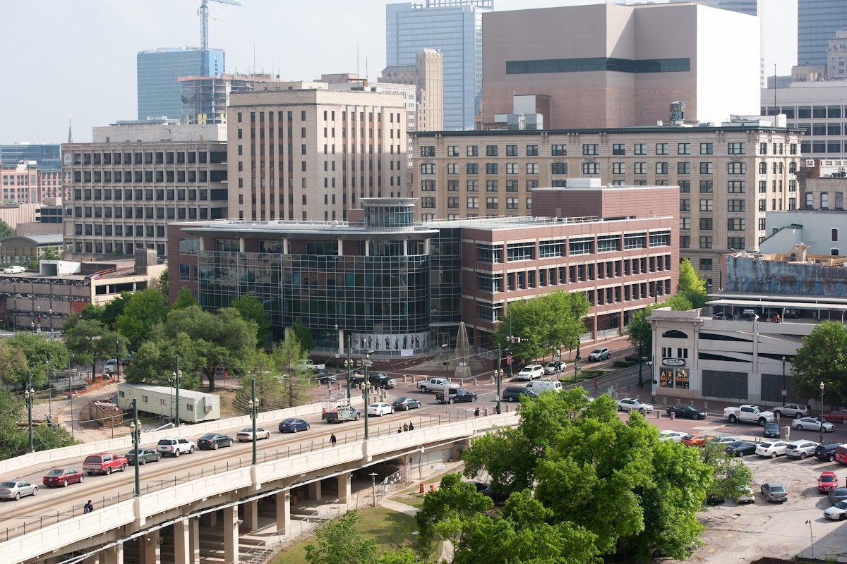 University of Houston-Downtown photo 4