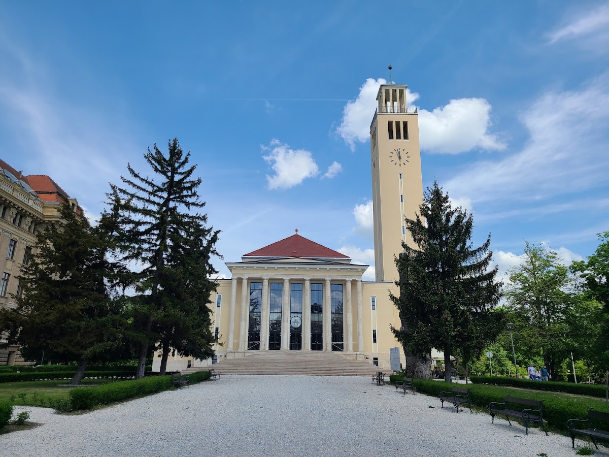 DÖK College for Advanced Studies photo 4