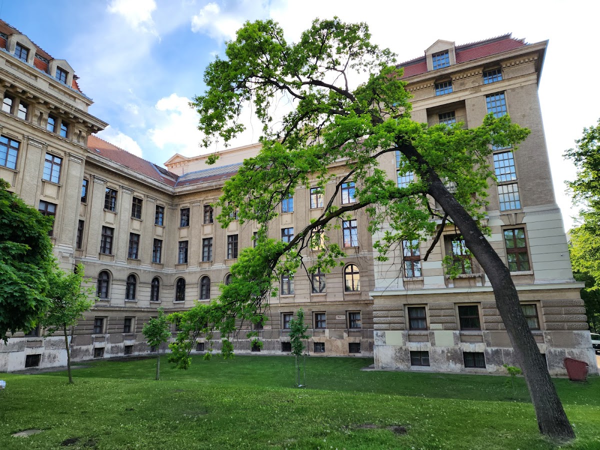 DÖK College for Advanced Studies photo 5