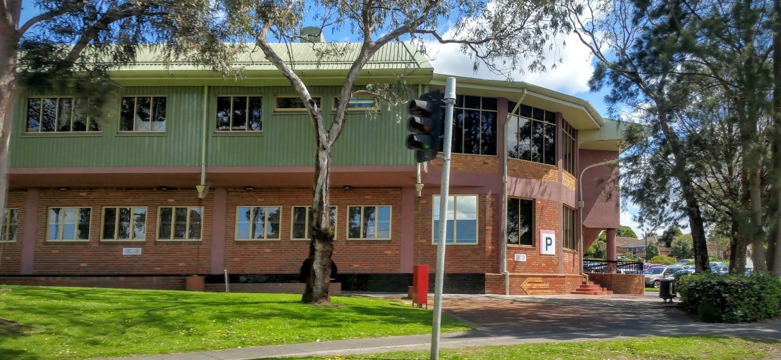 Chisholm Institute