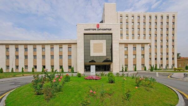 Hacettepe University photo 4